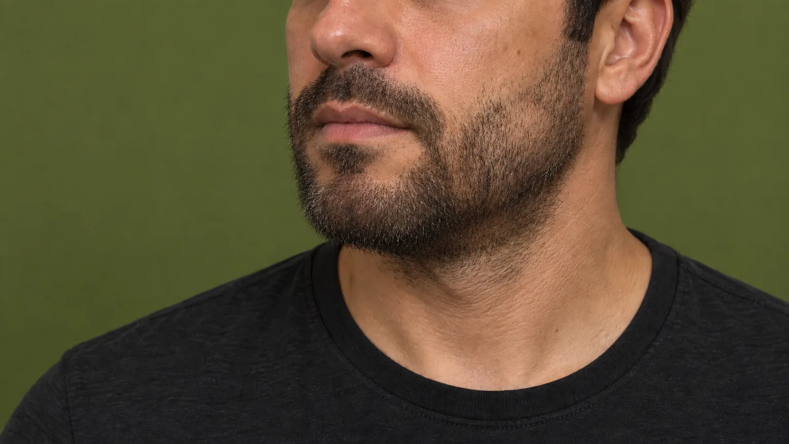 Ilustração de barba mais longa, com fios que cobrem parcialmente pequenas falhas e diferenças de densidade.